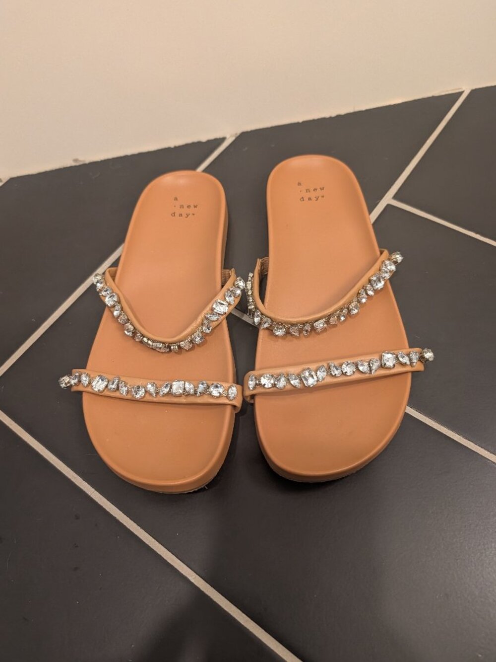 A NEW DAY sandals